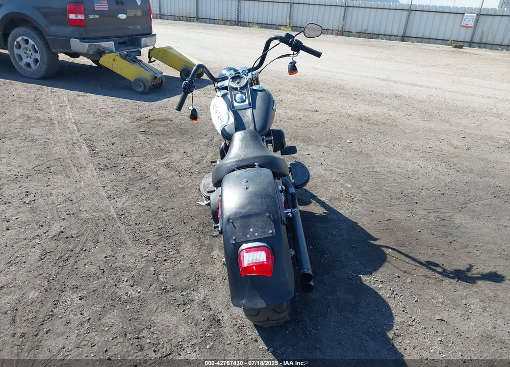 2012 HARLEY-DAVIDSON FLSTFB FATBOY LO VIN: 1HD1JNV11CB032043