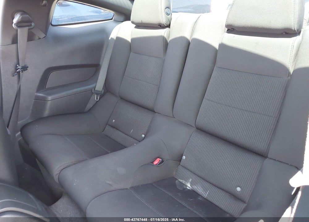 2011 FORD MUSTANG V6 VIN: 1ZVBP8AM5B5165520