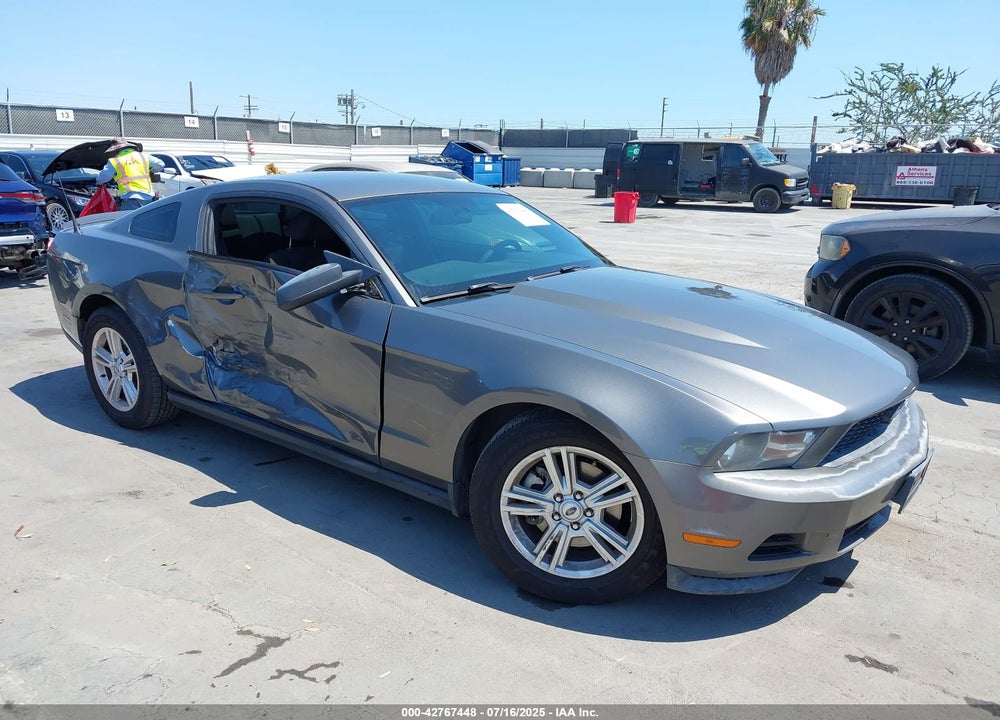 2011 FORD MUSTANG V6 VIN: 1ZVBP8AM5B5165520