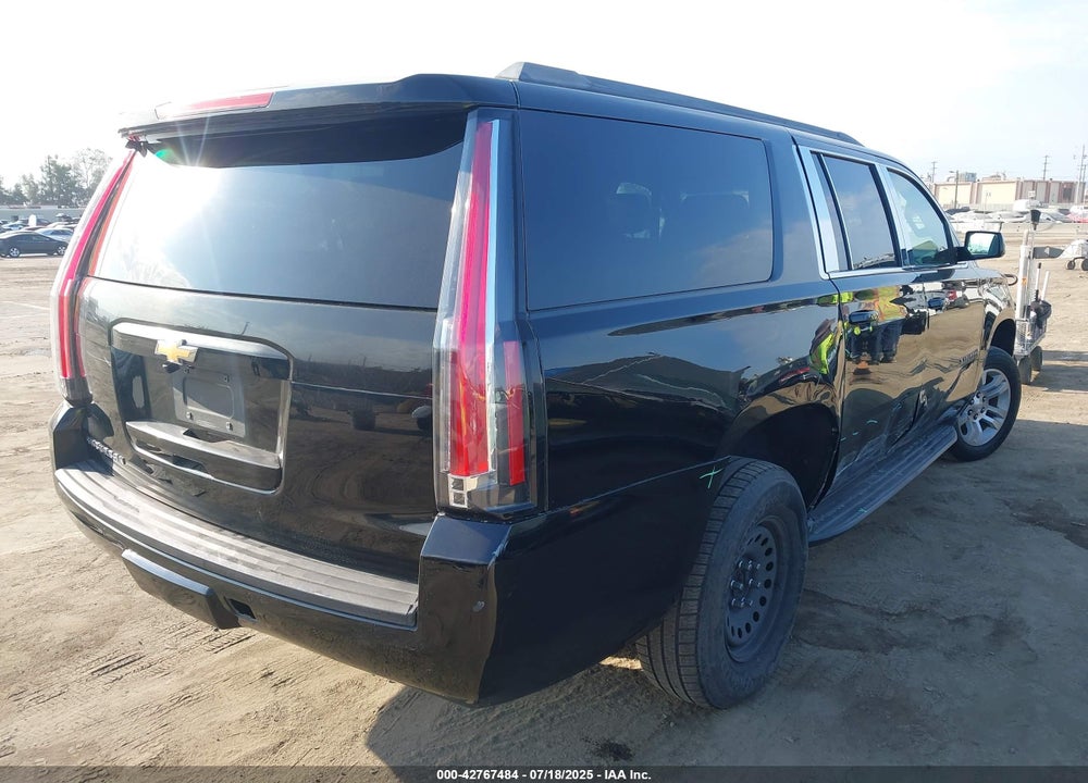 2015 CHEVROLET SUBURBAN 1500 VIN: 1GNSCHKC1FR590579