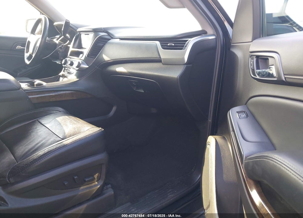 2015 CHEVROLET SUBURBAN 1500 VIN: 1GNSCHKC1FR590579