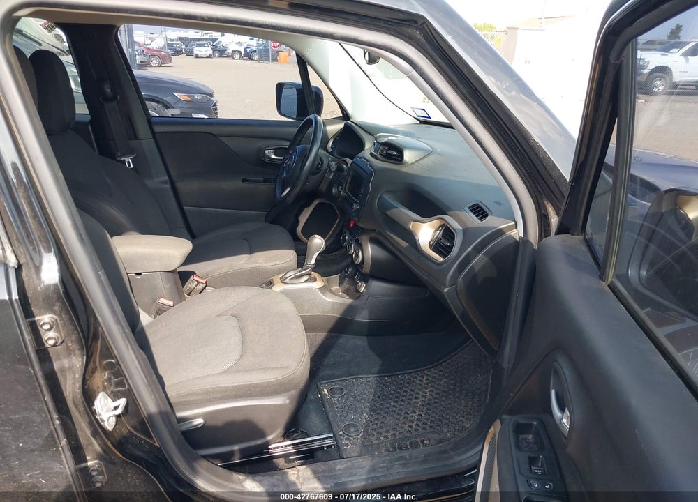 2016 JEEP RENEGADE VIN: ZACCJBBT2GPD38078