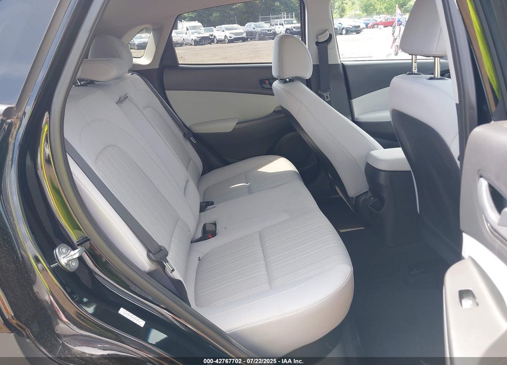 2023 HYUNDAI KONA VIN: KM8K6CAB7PU002755