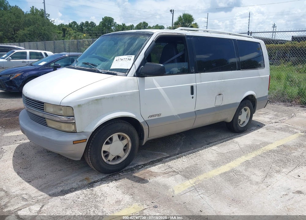 1998 CHEVROLET ASTRO VIN: 1GNDM19W8WB174745