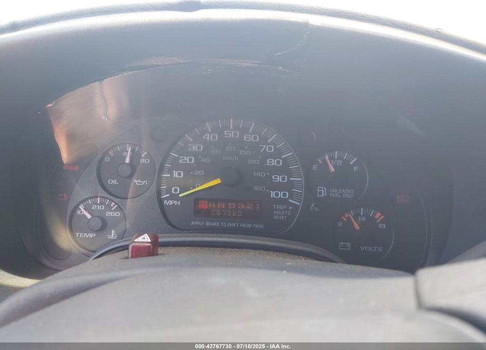 1998 CHEVROLET ASTRO VIN: 1GNDM19W8WB174745