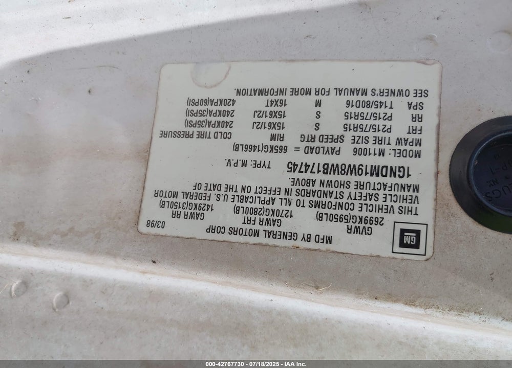 1998 CHEVROLET ASTRO VIN: 1GNDM19W8WB174745
