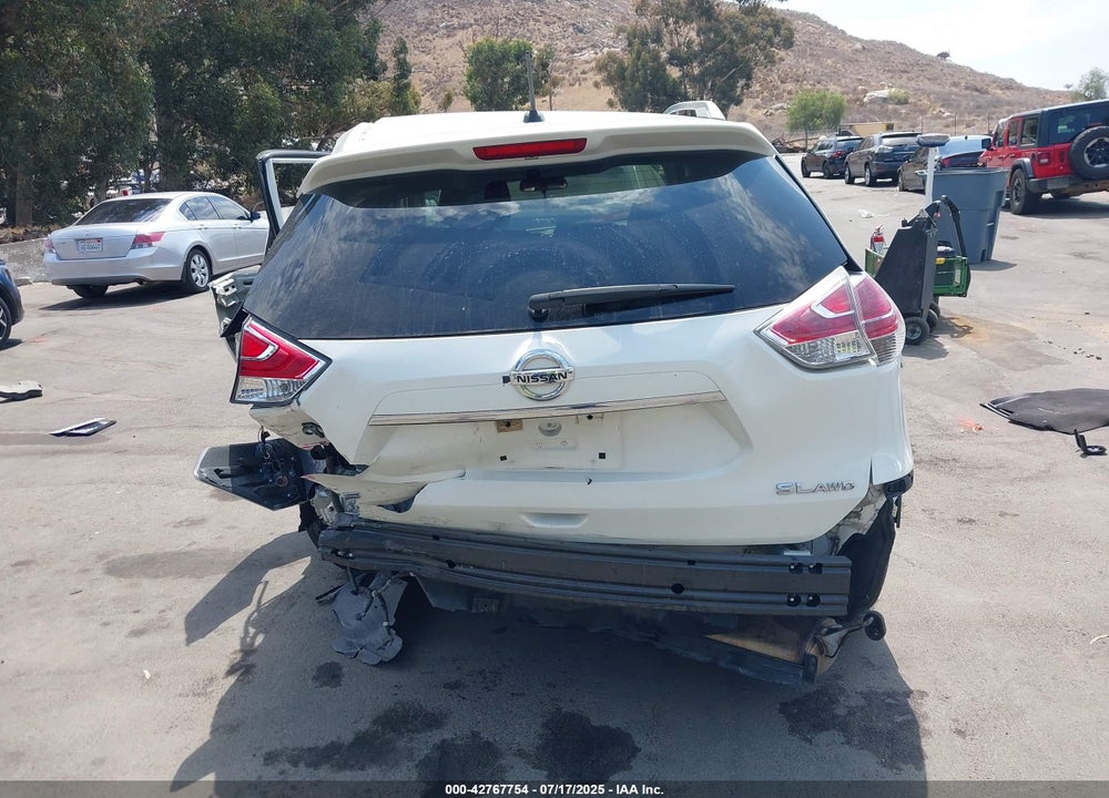 2015 NISSAN ROGUE VIN: 5N1AT2MVXFC764034