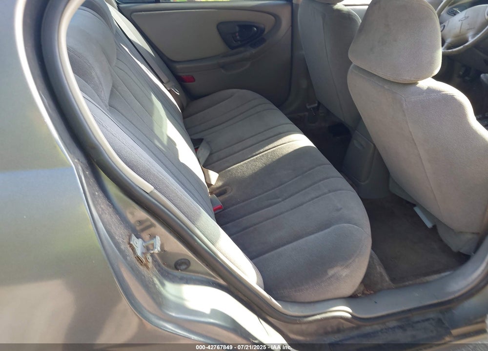 2005 CHEVROLET CLASSIC VIN: 1G1ND52F85M198604