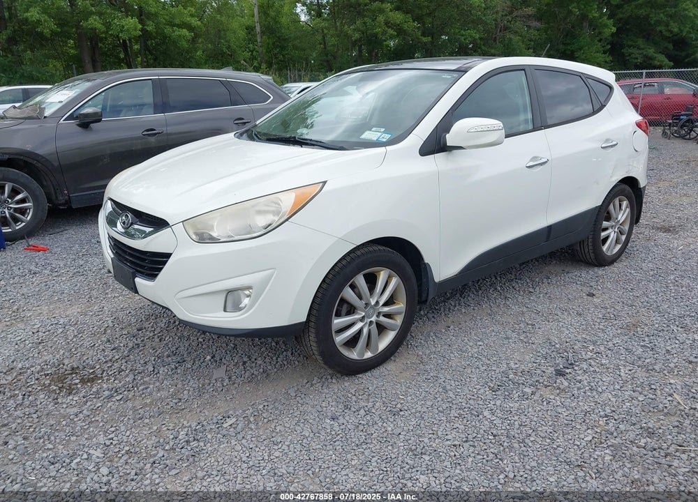 2010 HYUNDAI TUCSON VIN: KM8JU3AC5AU080422