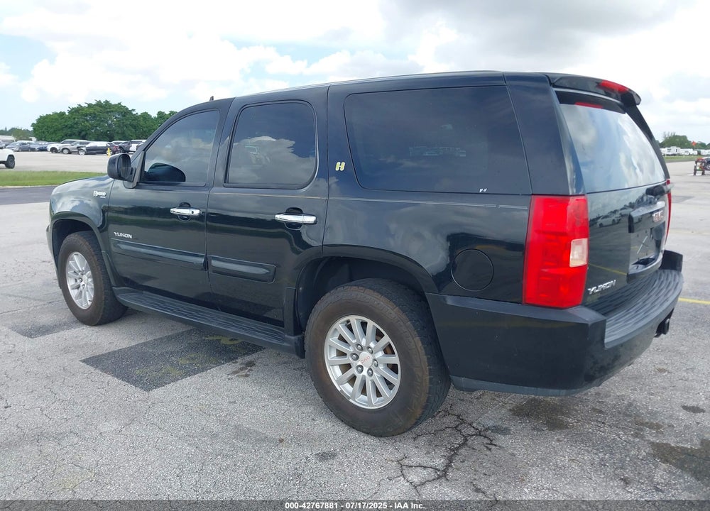 2008 GMC YUKON VIN: 1GKFC13518R204154