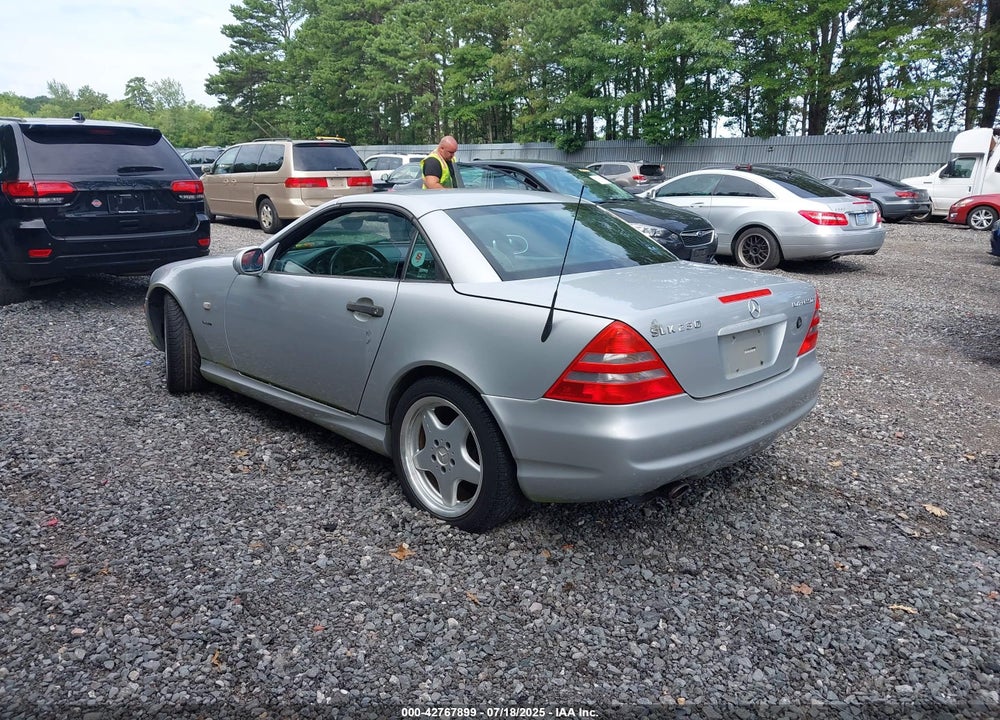 2000 MERCEDES-BENZ SLK 230 KOMPRESSOR VIN: WDBKK47F7YF167712