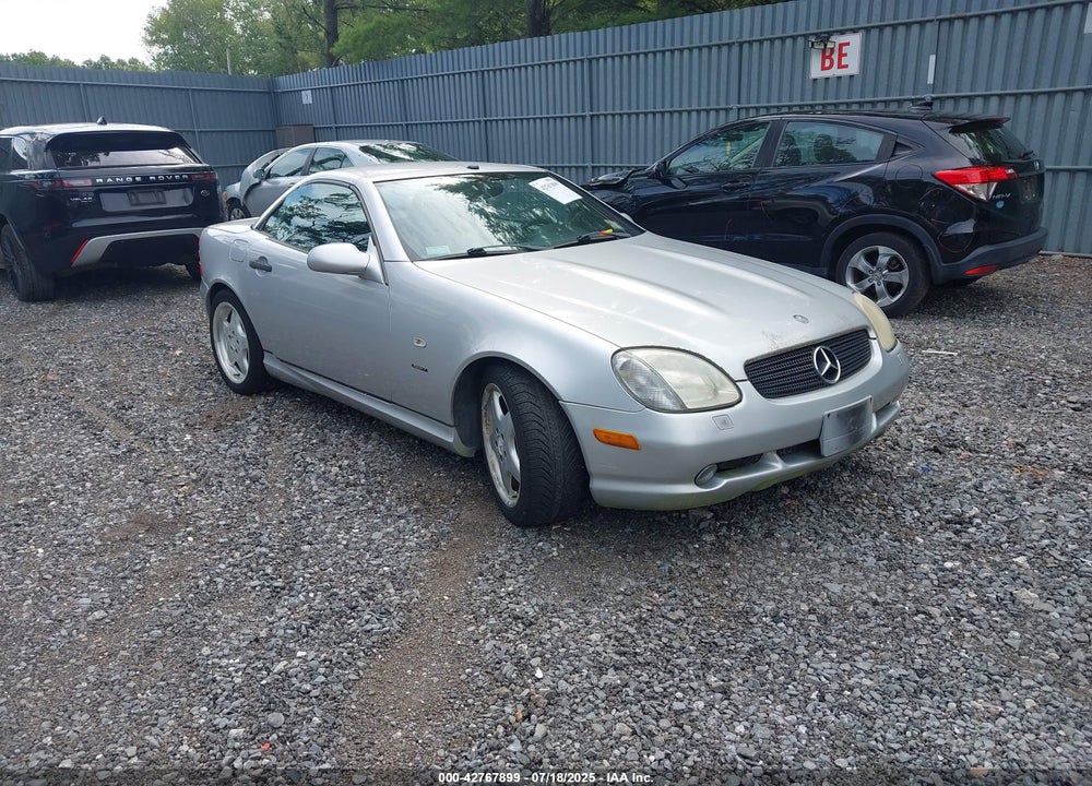 2000 MERCEDES-BENZ SLK 230 KOMPRESSOR VIN: WDBKK47F7YF167712