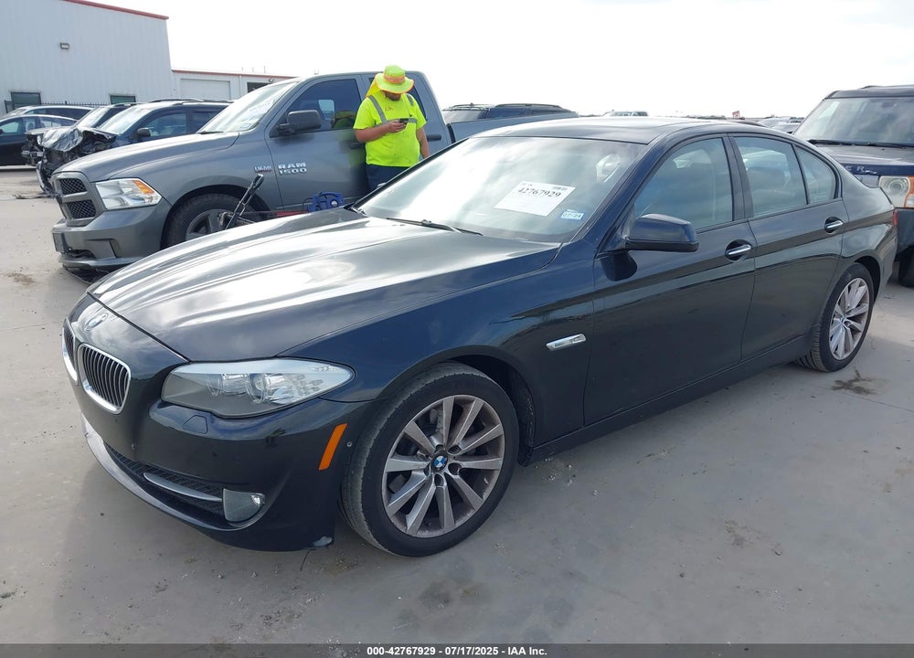 2011 BMW 5 SERIES VIN: WBAFR1C51BDS36002