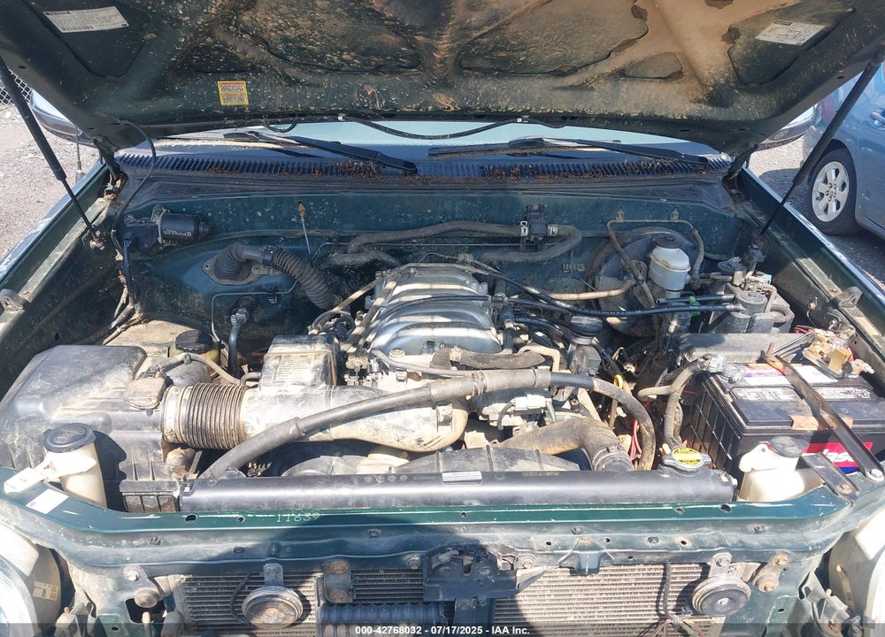 2000 TOYOTA TUNDRA SR5 V8 VIN: 5TBBT4411YS067606