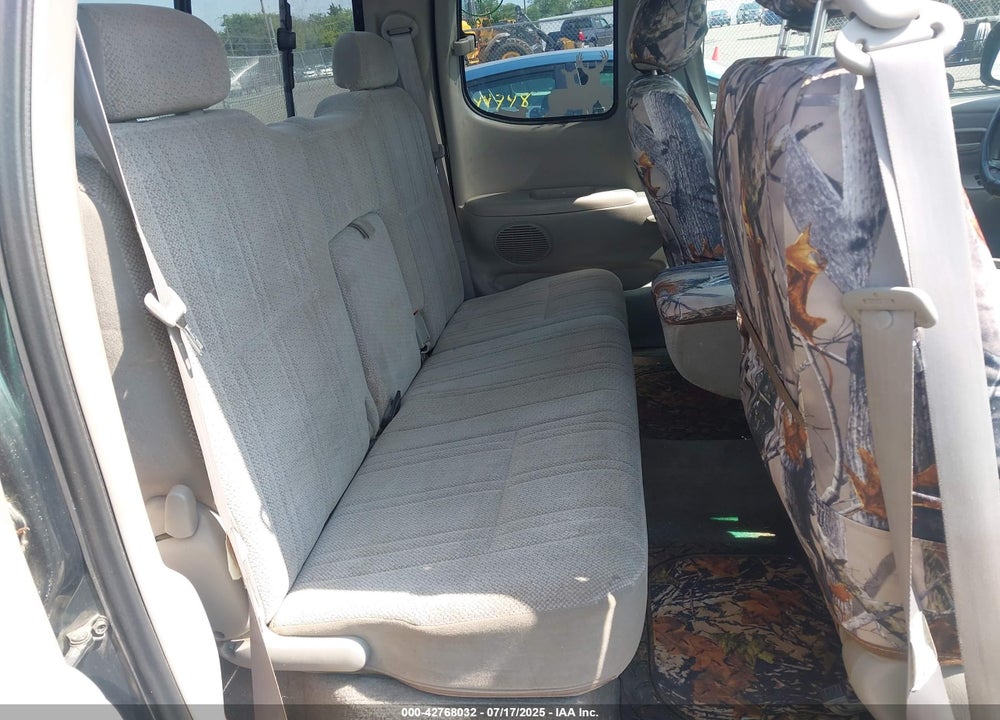 2000 TOYOTA TUNDRA SR5 V8 VIN: 5TBBT4411YS067606