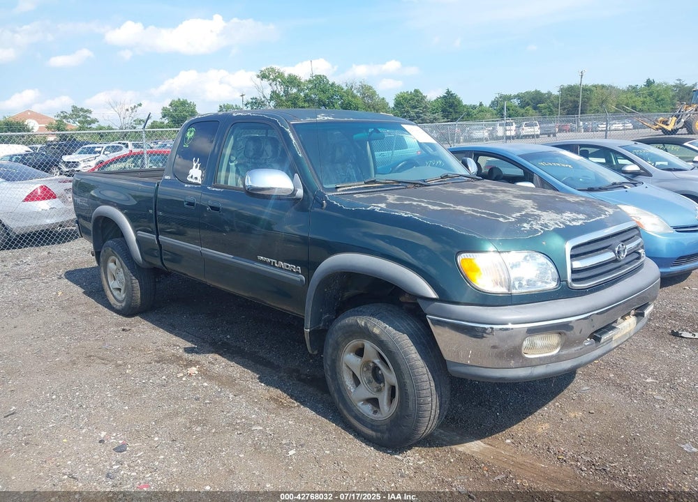 2000 TOYOTA TUNDRA SR5 V8 VIN: 5TBBT4411YS067606