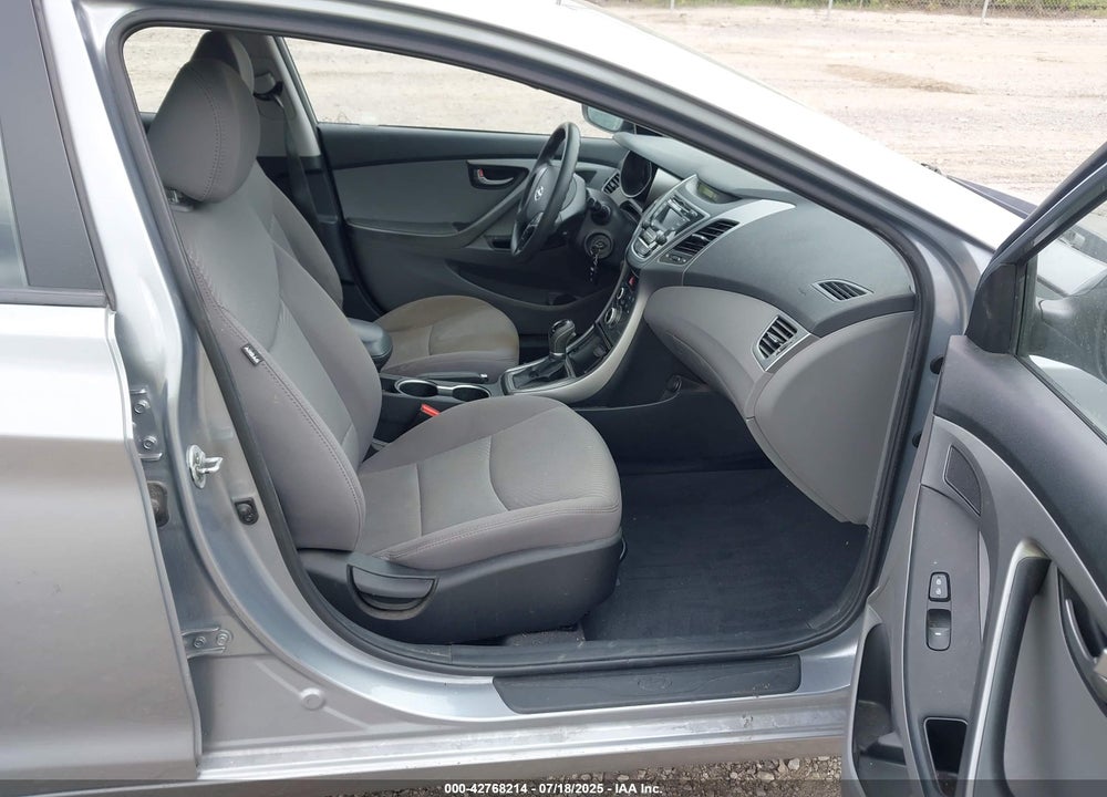 2016 HYUNDAI ELANTRA VIN: 5NPDH4AEXGH665691