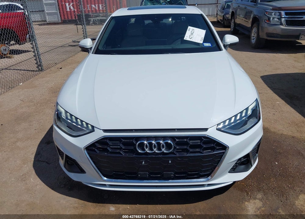 2022 AUDI A4 VIN: WAUEAAF47NN015119