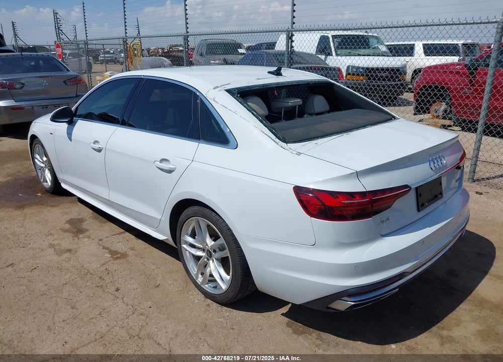 2022 AUDI A4 VIN: WAUEAAF47NN015119