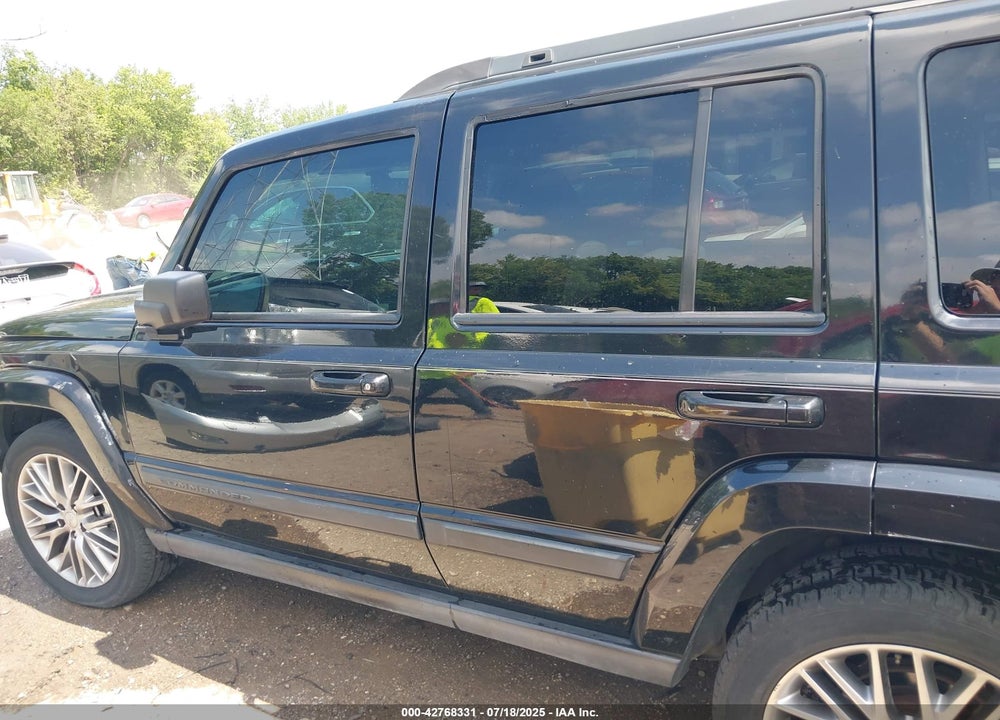 2007 JEEP COMMANDER SPORT VIN: 1J8HG48K87C627073