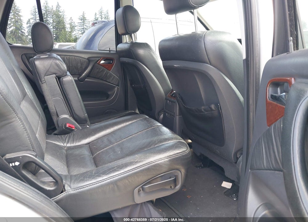 2000 MERCEDES-BENZ ML 320 VIN: 4JGAB54E8YA165782
