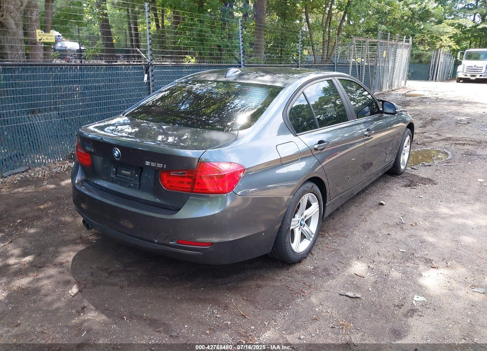 2013 BMW 3 SERIES VIN: WBA3B5G53DNS05713
