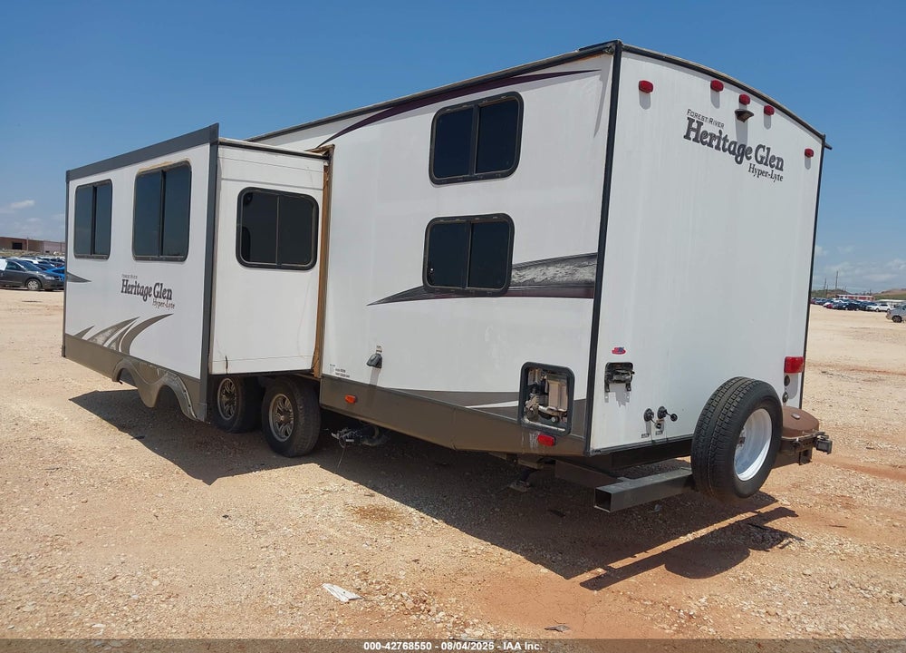 2018 FOREST RIVER 29BHHL - HERITAGE GL VIN: 4X4TWBE29JU016056