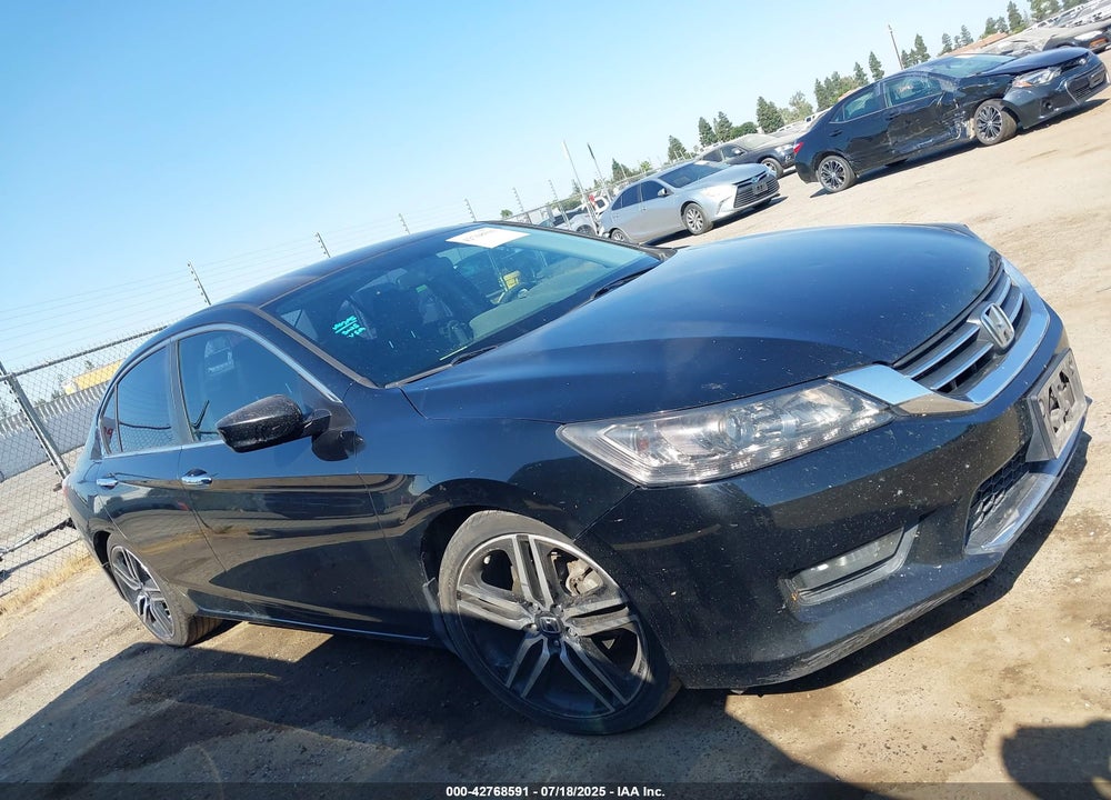 2015 HONDA ACCORD VIN: 1HGCR2F56FA239042