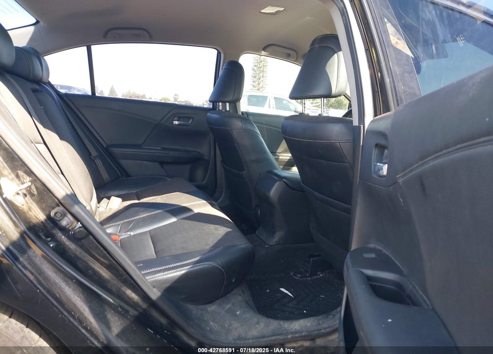 2015 HONDA ACCORD VIN: 1HGCR2F56FA239042