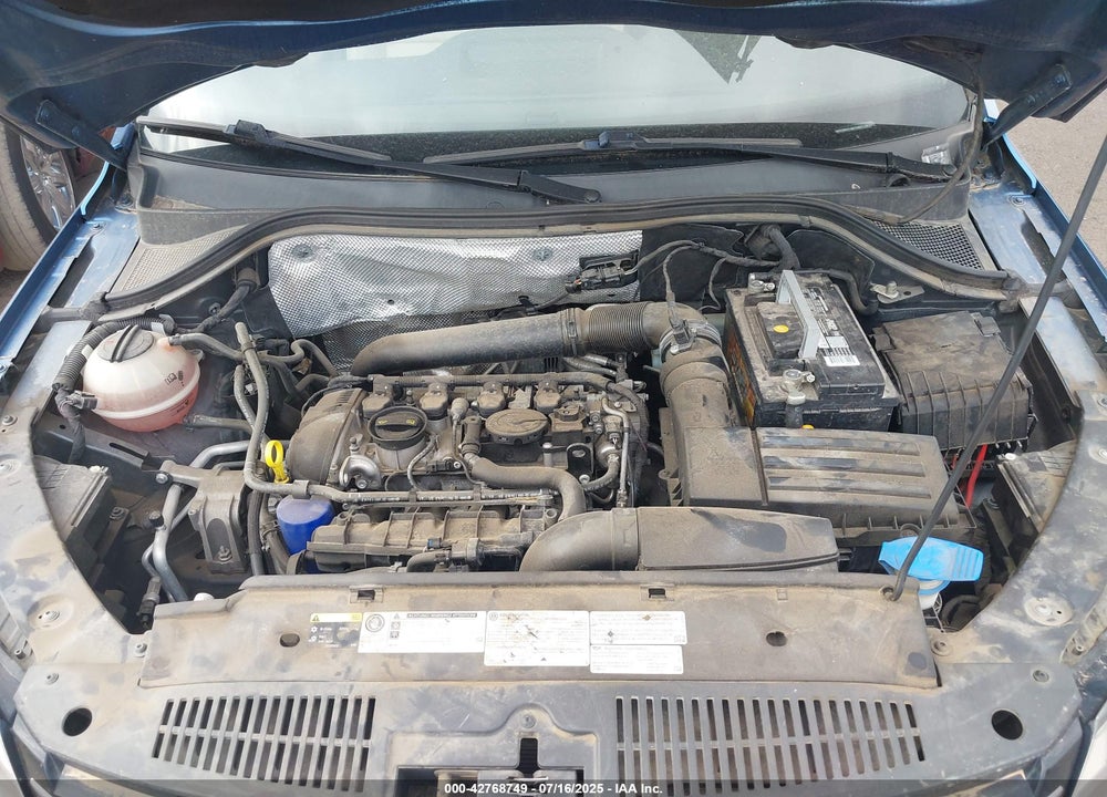 2017 VOLKSWAGEN TIGUAN VIN: WVGWV7AX7HK013579
