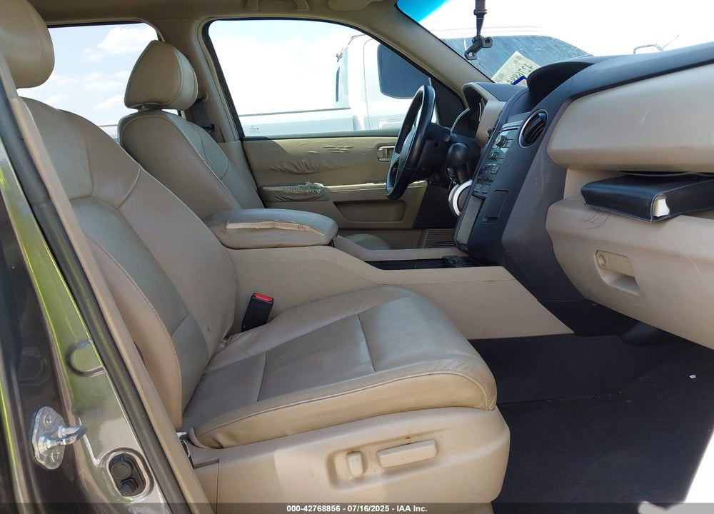 2009 HONDA PILOT VIN: 5FNYF38599B023892