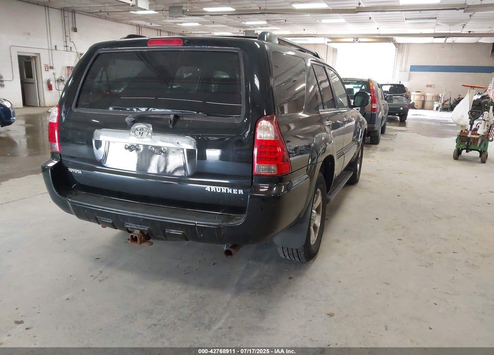 2007 TOYOTA 4RUNNER SR5 V6 VIN: JTEBU14R470106940