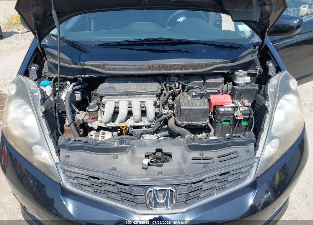 2012 HONDA FIT VIN: JHMGE8H58CC002823