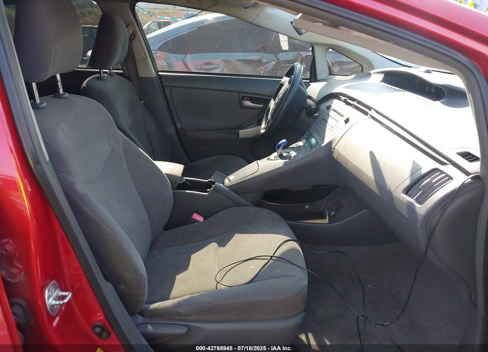 2011 TOYOTA PRIUS VIN: JTDKN3DU4B1398643