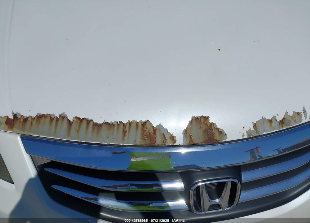 2011 HONDA ACCORD VIN: 5KBCP3F87BB004060