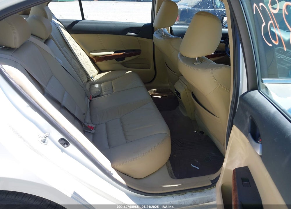 2011 HONDA ACCORD VIN: 5KBCP3F87BB004060