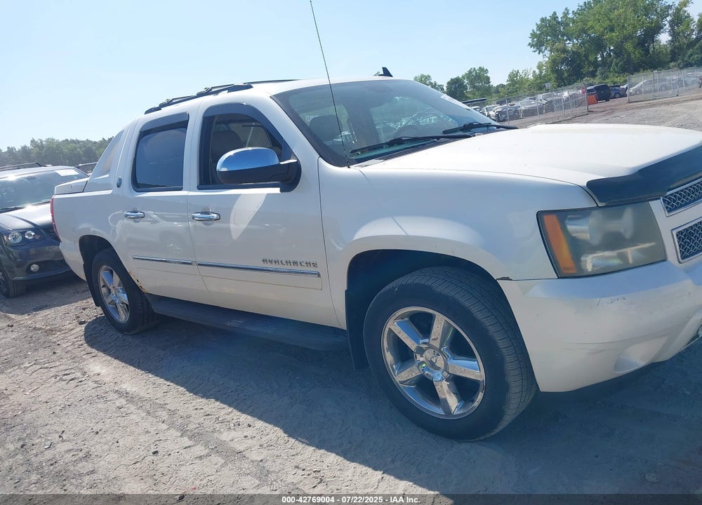 2013 CHEVROLET AVALANCHE VIN: 3GNTKGE77DG339661