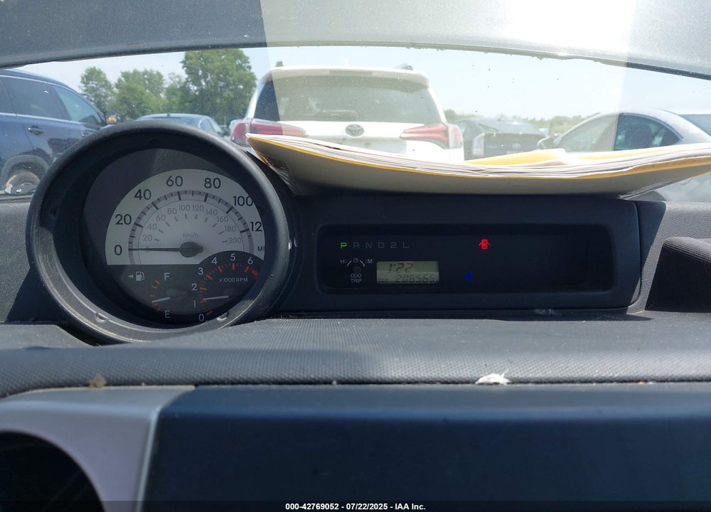 2006 SCION XB VIN: JTLKT324764109143