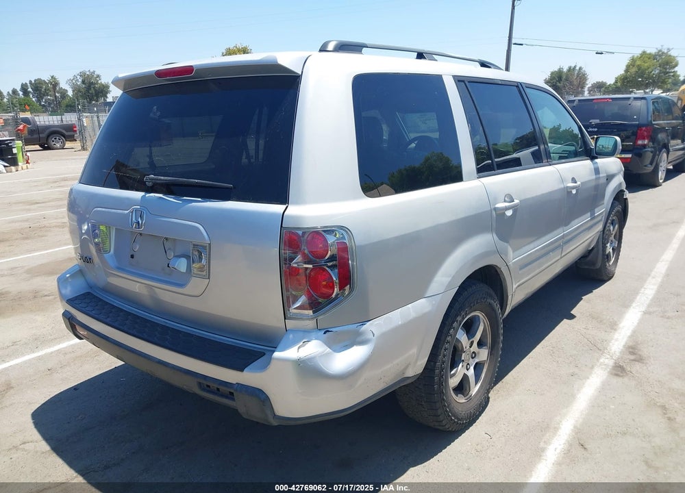 2006 HONDA PILOT EX-L VIN: 5FNYF28746B002312