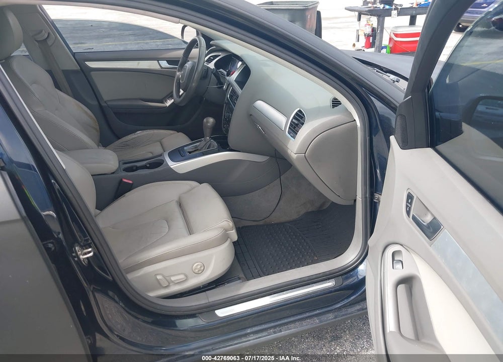 2010 AUDI A4 VIN: WAUAFAFL2AN070059