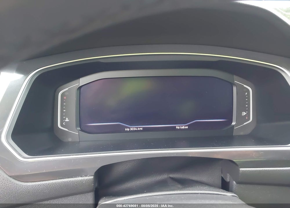 2019 VOLKSWAGEN TIGUAN VIN: 3VV3B7AXXKM156754