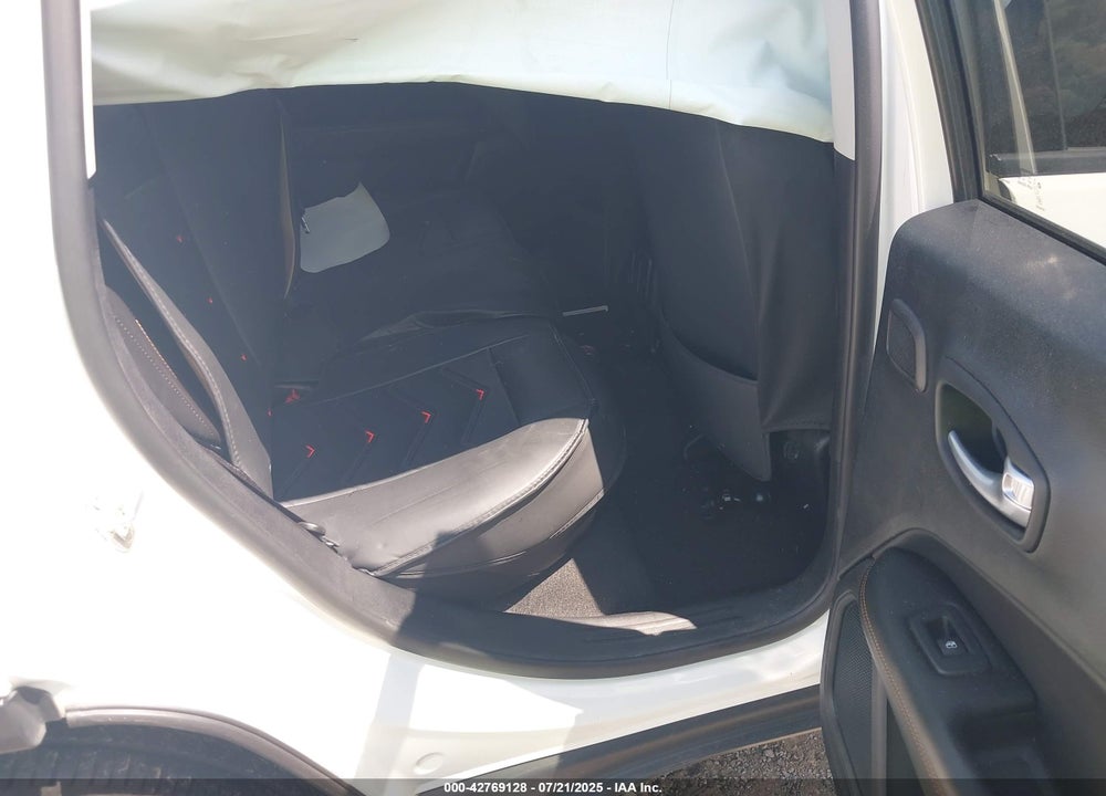 2021 JEEP COMPASS VIN: 3C4NJDCB8MT557609