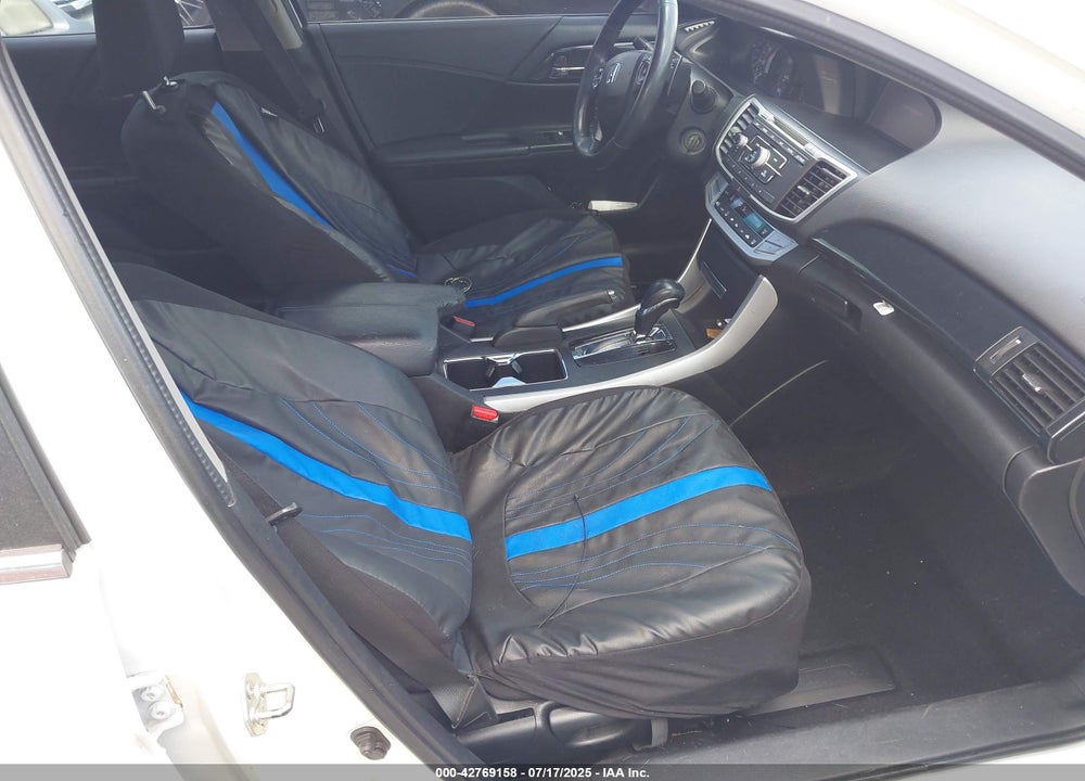 2013 HONDA ACCORD VIN: 1HGCR2F54DA177931