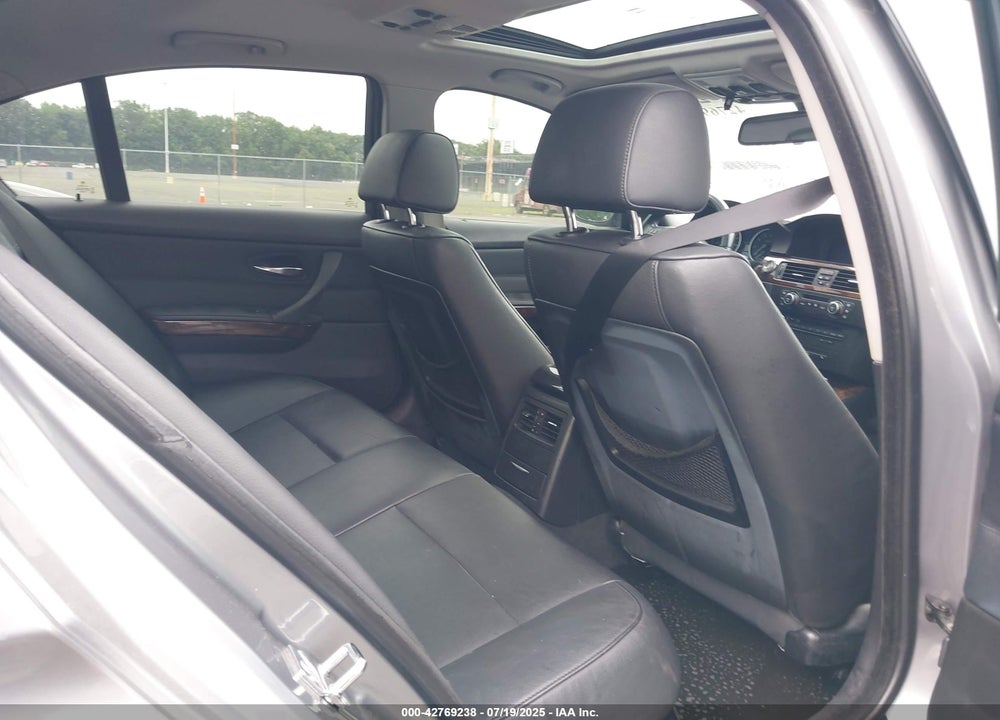 2009 BMW 3 SERIES VIN: WBAPK53589A511215