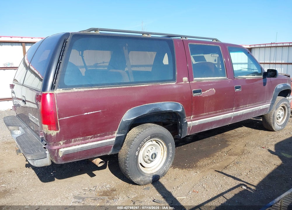 1992 CHEVROLET SUBURBAN K2500 VIN: 1GNGK26NXNJ336853