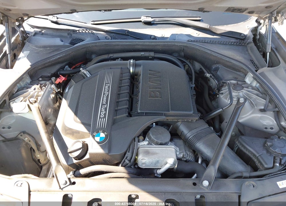 2013 BMW 5 SERIES VIN: WBAFR7C55DC819393