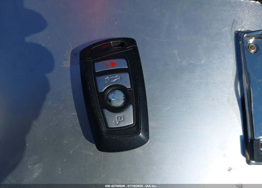 2013 BMW 5 SERIES VIN: WBAFR7C55DC819393