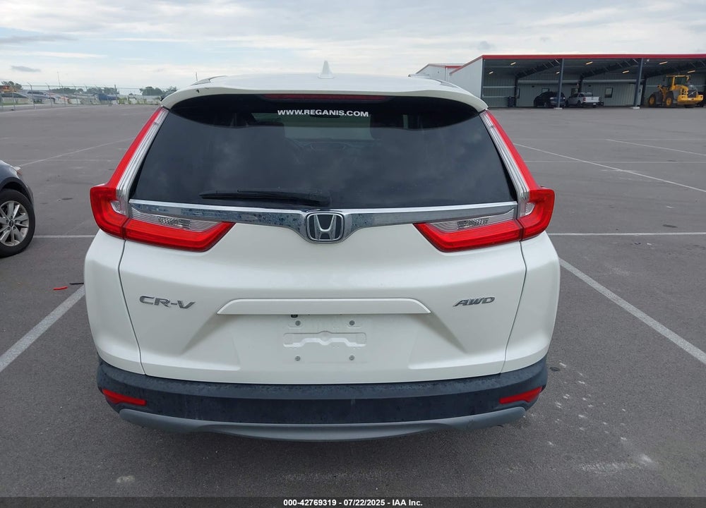 2018 HONDA CR-V VIN: 2HKRW2H5XJH666417