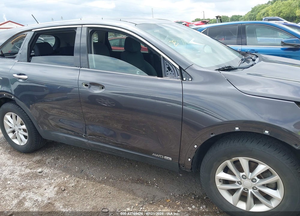 2017 KIA SORENTO VIN: 5XYPGDA51HG316119