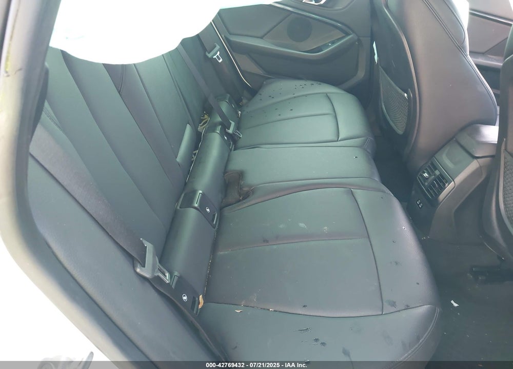 2021 BMW 2 SERIES VIN: WBA73AK00M7J14213